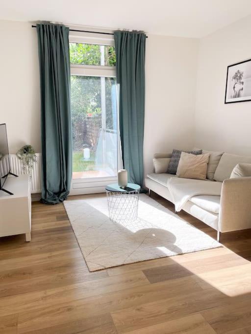 +Stadtruhe+ Niedliche Appartment Mit Garten 鲁纳 外观 照片